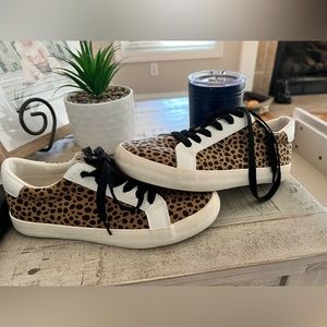Cute leopard Forever 21 shoes